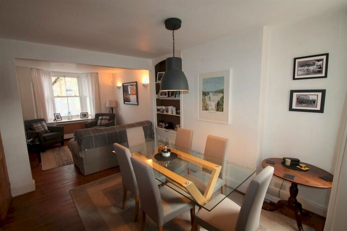 2 Bedroom Semi-Detached House To Rent In Pembroke Street, Bedford, MK40