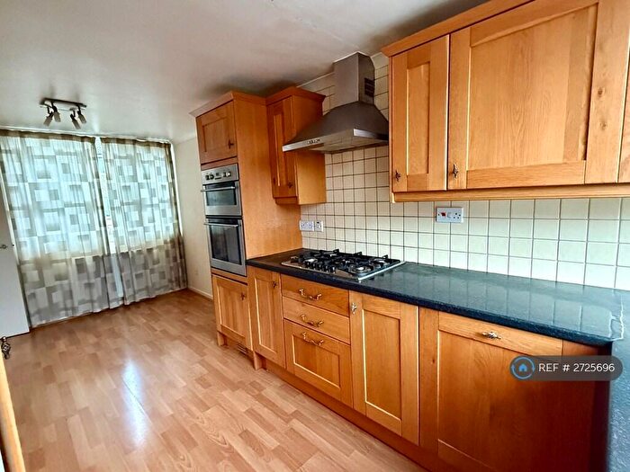 3 Bedroom Semi-Detached House To Rent In Caldbeck Walk, Northampton, NN3