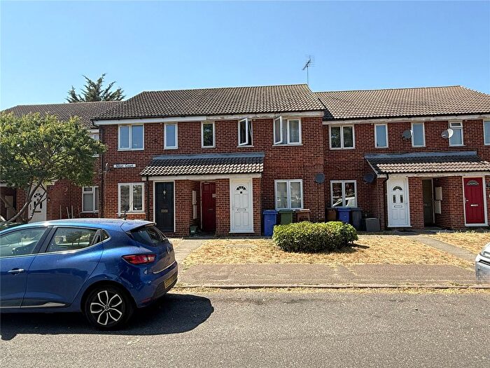 1 Bedroom Flat For Sale In Niton Court, St Margarets Avenue, Stanford Le Hope, Essex, SS17