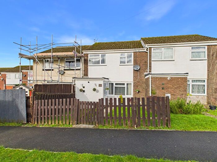 3 Bedroom Terraced House For Sale In Sycamore Way, Carmarthen, SA31