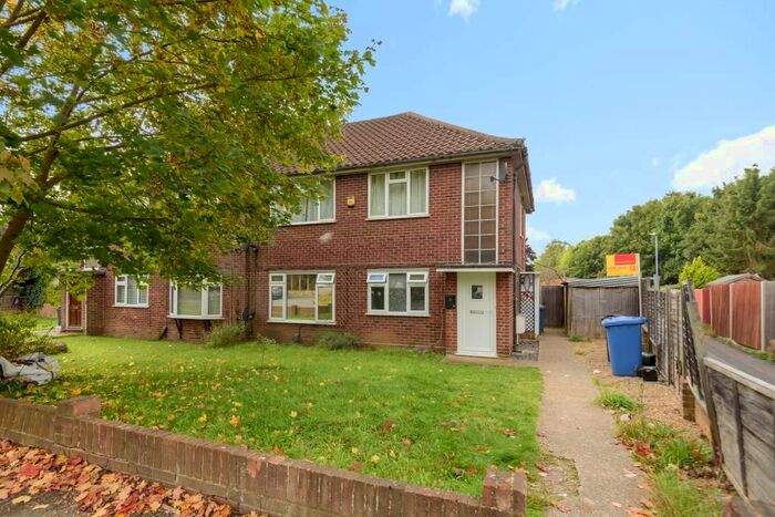 2 Bedroom Maisonette To Rent In Maidenhead, Berkshire, SL6