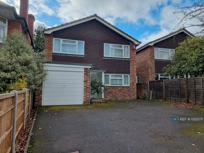 5 Bedroom Detached House To Rent In Bassett Crescent East, Southampton, SO16