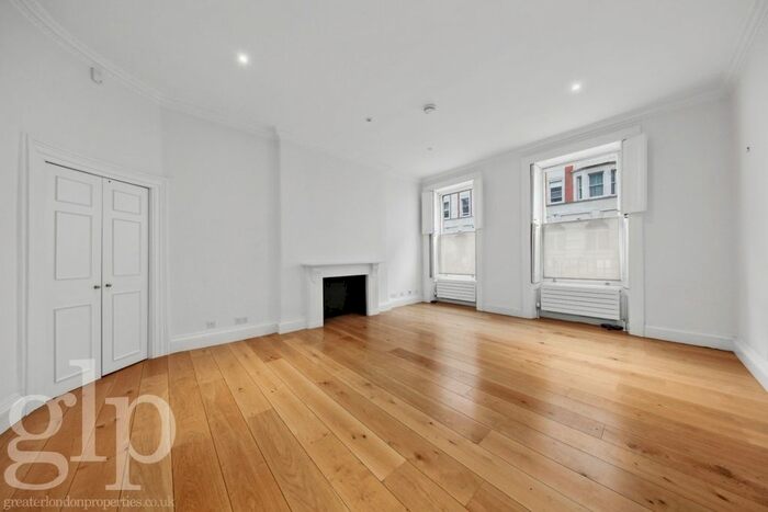 3 Bedroom Flat To Rent In Gower Street, London, WC1E