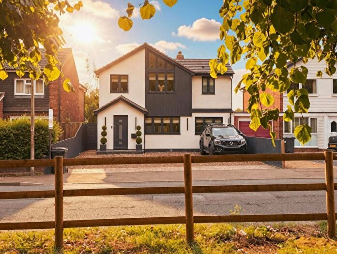 4 Bedroom Detached House For Sale In Grove Road, Newbury, RG14