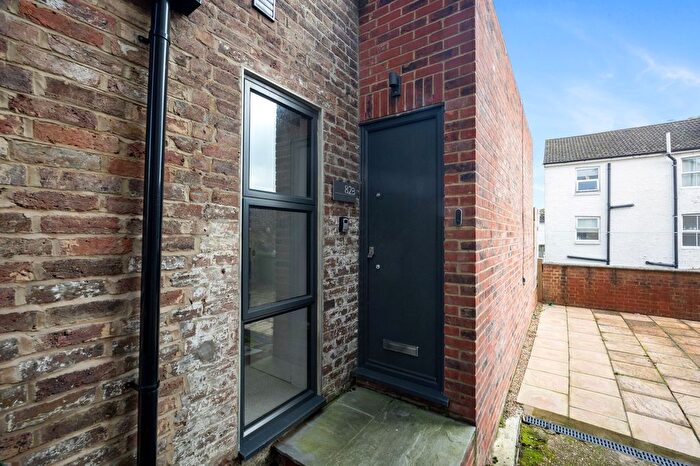 2 Bedroom Flat For Sale In St. James Road, Tunbridge Wells, TN1
