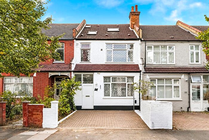 7 Bedroom Terraced House For Sale In Seely Road, London, SW17