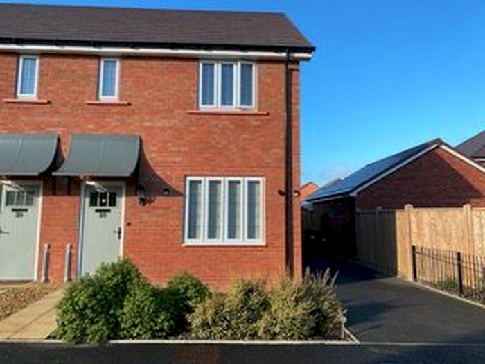 2 Bedroom Semi-Detached House For Sale In Christ Church Way, Evesham, WR11