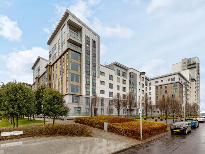 2 Bedroom Flat To Rent In Western Harbour View, Edinburgh, EH6