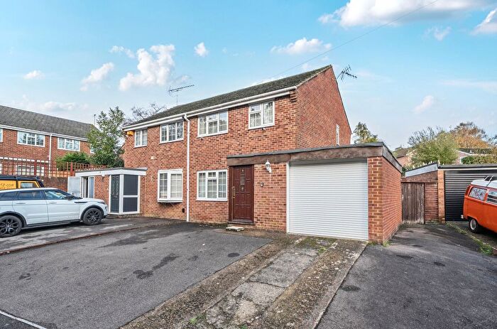 3 Bedroom Semi Detached House For Sale In Goldcrest Gardens, Lordswood, Southampton, Hampshire, SO16