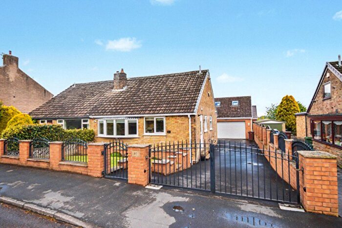 2 Bedroom Bungalow For Sale In South Lane, Netherton, Wakefield, West Yorkshire, WF4