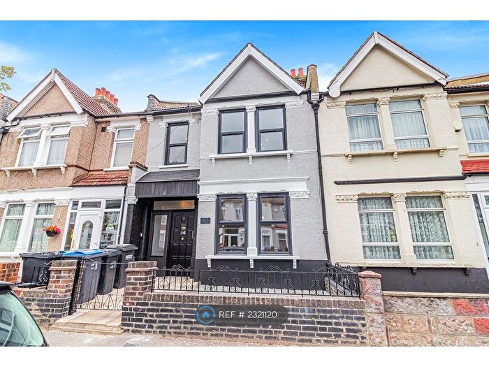 4 Bedroom Terraced House To Rent In Estcourt Road, London, SE25