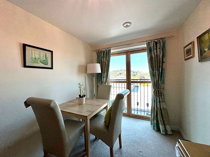 1 Bedroom Flat For Sale In East Street, Newton Abbot, TQ12