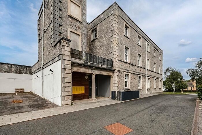 2 Bedroom Flat To Rent In Craigie Drive, Plymouth, PL1