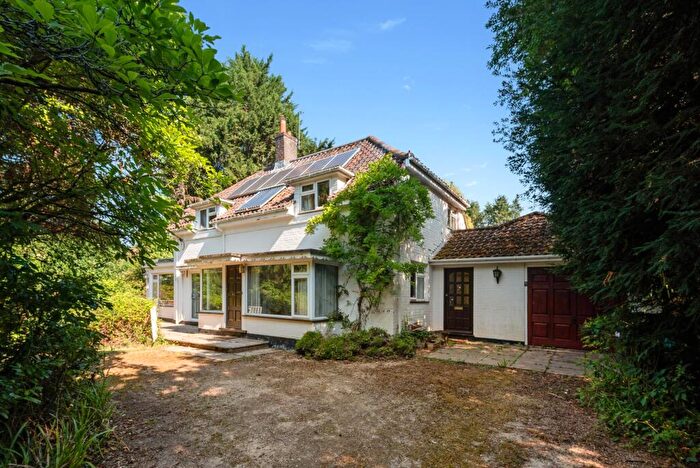 3 Bedroom Detached House For Sale In Chilworth Old Village, Chilworth, Southampton, SO16