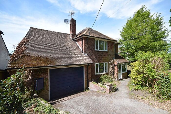 4 Bedroom Detached House For Sale In Wrecclesham Hill, Wrecclesham, Farnham, GU10