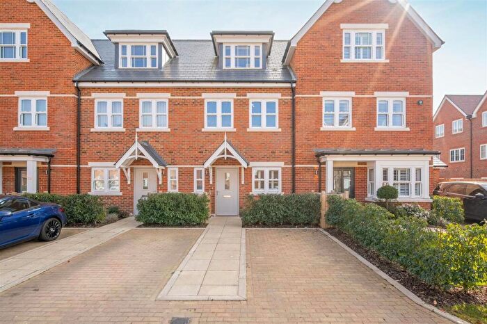 3 Bedroom Terraced House For Sale In Hawthorne Place, Sunninghill, SL5