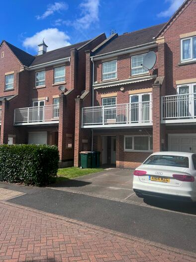 5 Bedroom Semi-Detached House To Rent In Furlong Road, Coventry, CV1