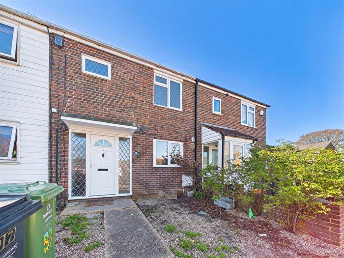 3 Bedroom Terraced House For Sale In Great Mistley, Basildon, SS16