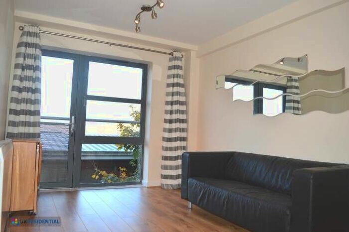 1 Bedroom Flat To Rent In West Street, Sheffield, South Yorkshire, Uk, S1