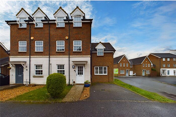 5 Bedroom End Of Terrace House For Sale In Dexter Way, Winnersh, Wokingham, Berkshire, RG41