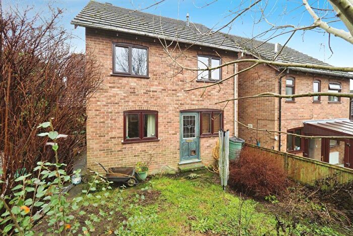 3 Bedroom Link Detached House For Sale In Abbots Grove, Belper, DE56