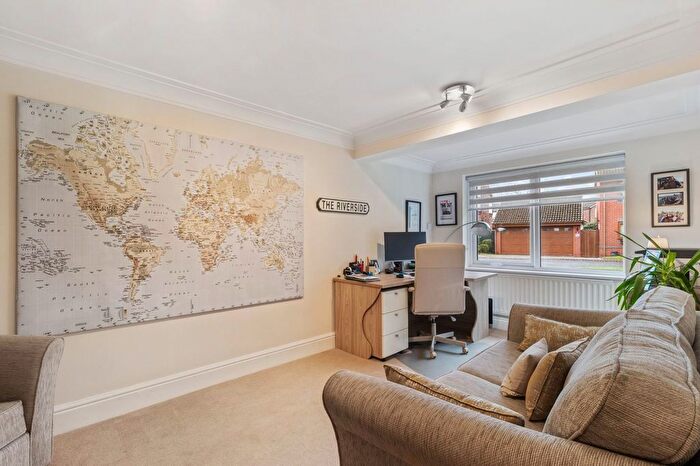 4 Bedroom Detached House For Sale In Crofton Close, Appleton Thorn, WA4 - Photo 10