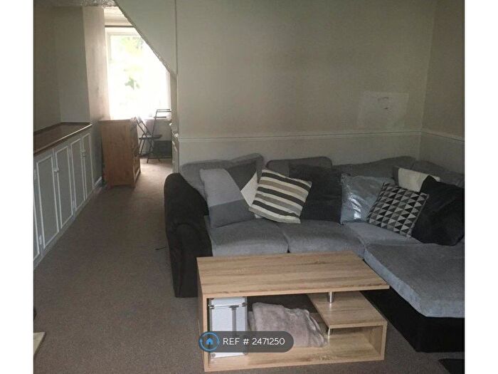 3 Bedroom Terraced House To Rent In Silver Road, Norwich, NR3