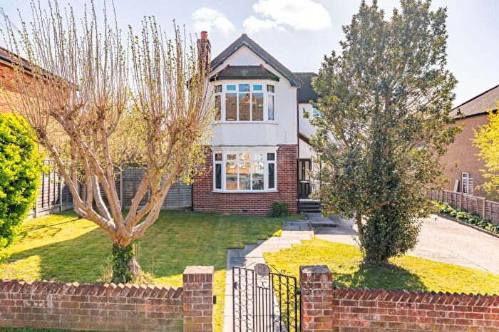 3 Bedroom Detached House For Sale In Trinity Road, Ware, SG12