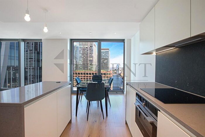 2 Bedroom Apartment To Rent In Marsh Wall, Landmark Pinnacle, E14