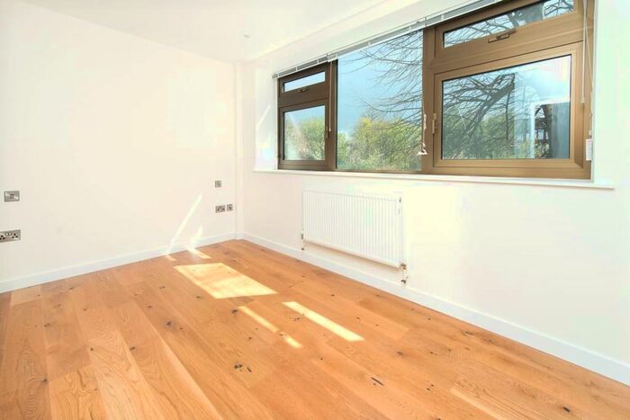 1 Bedroom Flat To Rent In St Paul's Road, London, N1