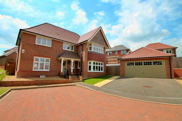 4 Bedroom Detached House To Rent In Armitage Close, Amington, Tamworth, Staffordshire, B77