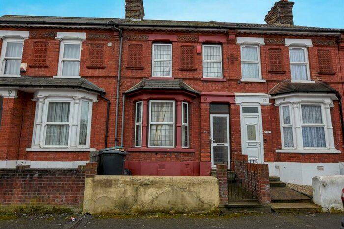 3 Bedroom Terraced House To Rent In Raphael Road, Gravesend, DA12