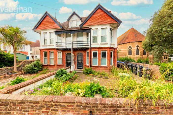 Flat To Rent In Church Walk, Worthing, West Sussex, BN11