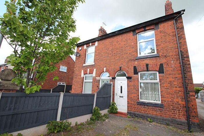 2 Bedroom Semi-Detached House To Rent In Bradfield Road, Coppenhall, Crewe, CW1