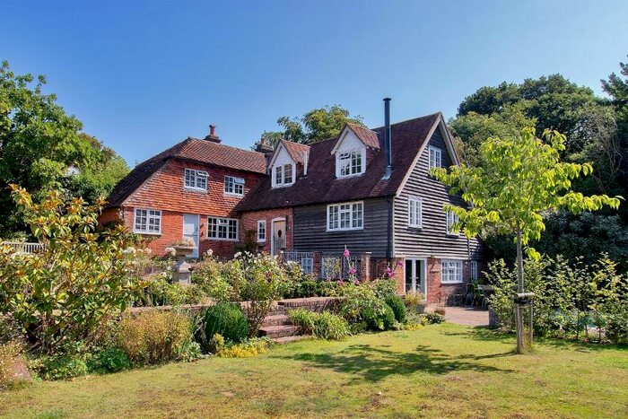 4 Bedroom Detached House For Sale In Woodcock Lane, Iden Green, Kent, TN17