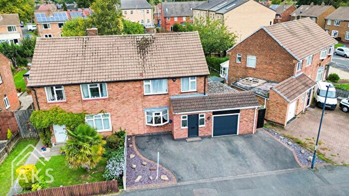 3 Bedroom Semi-Detached House For Sale In West View Avenue, Littleover, DE23