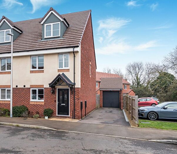 3 Bedroom Semi Detached House For Sale In Down Meadow, Bedworth, Warwickshire, CV12