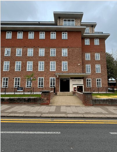 2 Bedroom Flat To Rent In Lemna Road, E11