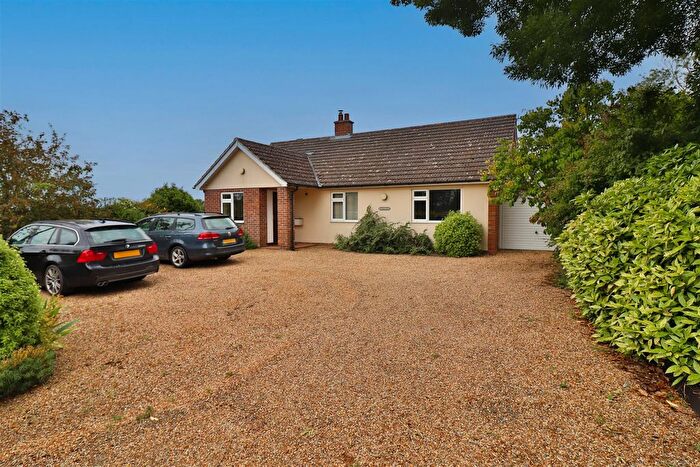 3 Bedroom Detached Bungalow For Sale In New Road, Naughton, Ipswich, IP7