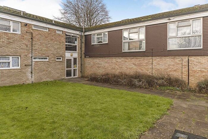 1 Bedroom Flat To Rent In Wisden Road, SG1