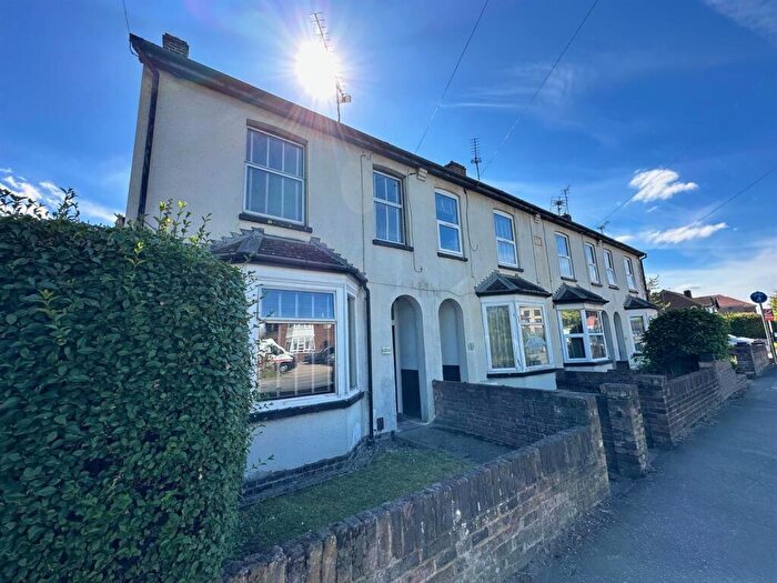 1 Bedroom Flat To Rent In London Rd, Colnbrook, SL3