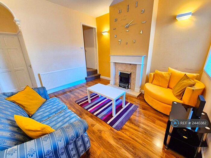 3 Bedroom Terraced House To Rent In Watford Street, Stoke-On-Trent, ST4