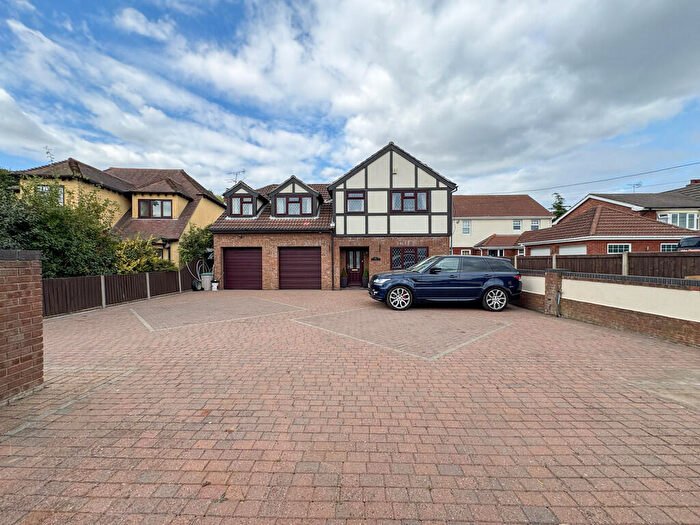 5 Bedroom Detached House For Sale In Frinton Road, Thorpe-le-soken, CO16