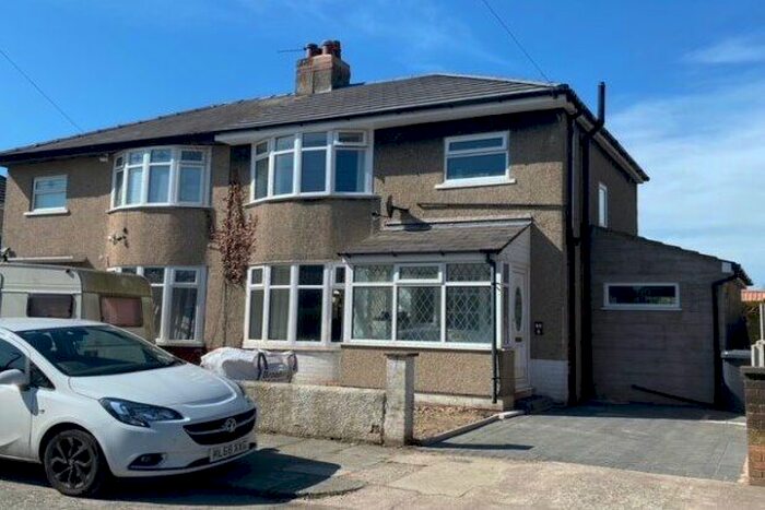 3 Bedroom Semi-Detached House To Rent In Beulah Avenue, Morecambe, LA4
