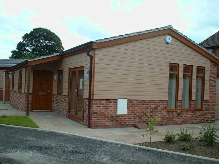 2 Bedroom Bungalow To Rent In Temple Mews, Leeds LS15