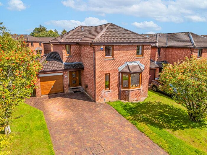 4 Bedroom Detached House For Sale In Ladeside Close, Newton Mearns, G77