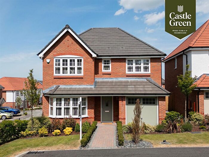 4 Bedroom Detached House For Sale In Keckwick Hill Crescent, Daresbury, Warrington, WA4
