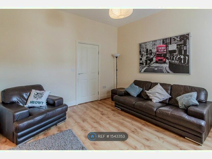 3 Bedroom Flat To Rent In Jesmond, Newcastle Upon Tyne, NE2