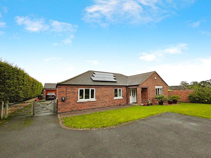 4 Bedroom Bungalow For Sale In Ermine Street, Ancaster, Grantham, NG32