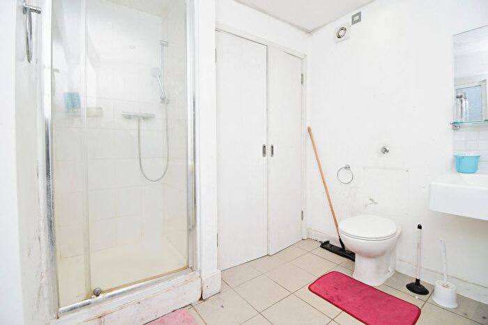 3 Bedroom Terraced House For Sale In York Mews, Ilford, IG1